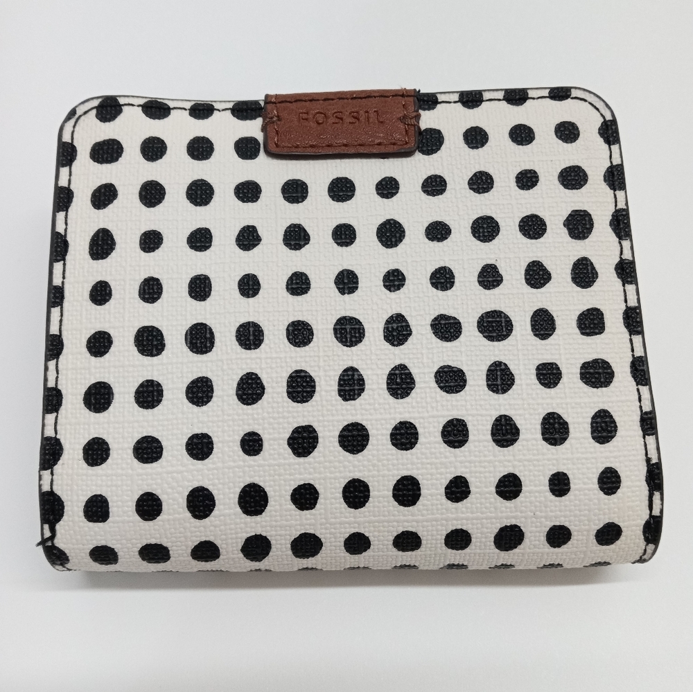 FOSSIL Wallet Card ID White W- Black Dots Faux Leather Snap Closure Bifold SL719